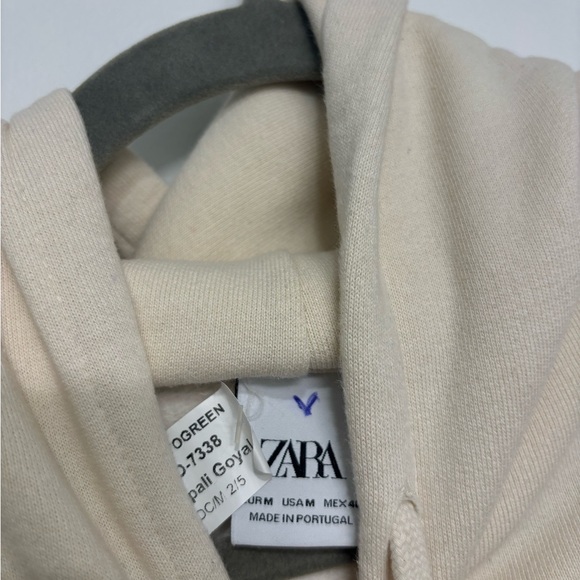 ZARA Maison Playmobil cream hoodie M - Picture 3 of 3